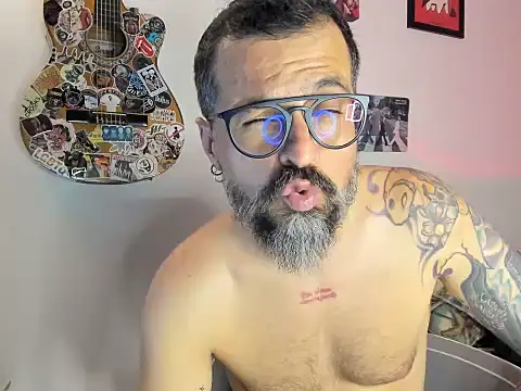 miguel_angeell live cam on StripChat