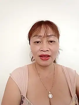 Baby-ladyboobs2026 live cam on StripChat