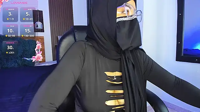 kaamari- live cam on StripChat