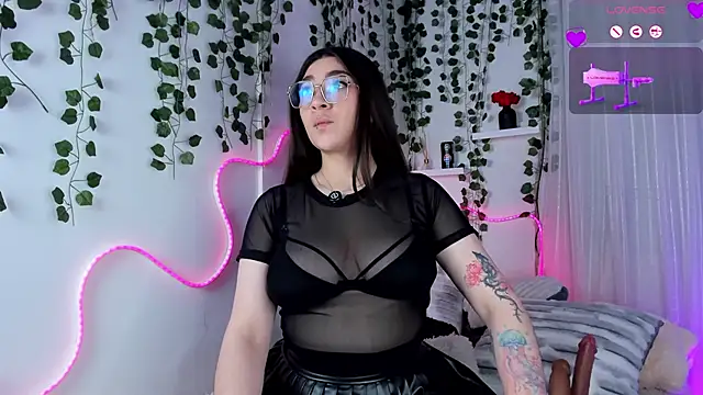 Samii_Evans live cam on StripChat