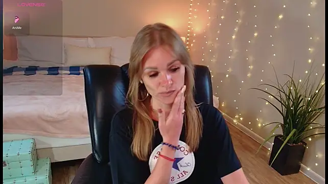 missKOSHKA live cam on StripChat