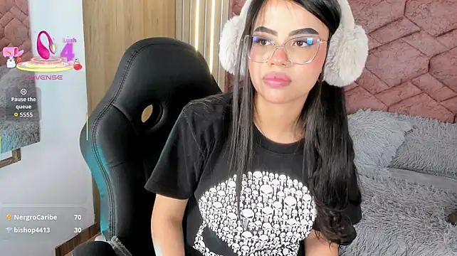 IamSussan live cam on StripChat