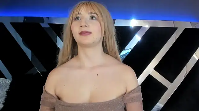 EmmaDuvall webcam