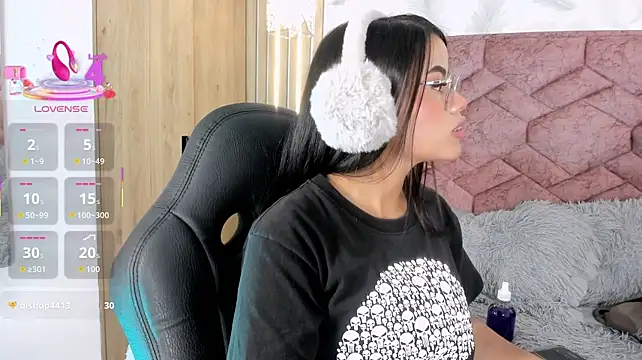 IamSussan webcam
