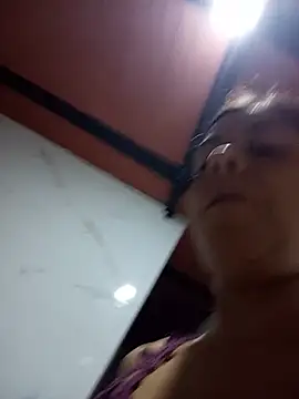 SharonDustLove live cam on StripChat