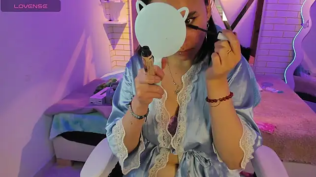 Lua_bloom_ live cam on StripChat