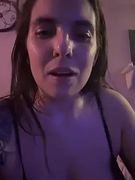 CharlotteNoirr live cam on StripChat
