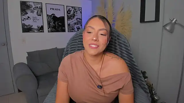 MartinnaBonnet live now