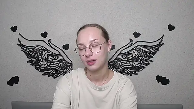 SteshaGlass live cam on StripChat