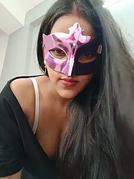 Shivani_hotty's live cam