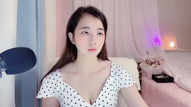 amy-6668 live cam on StripChat