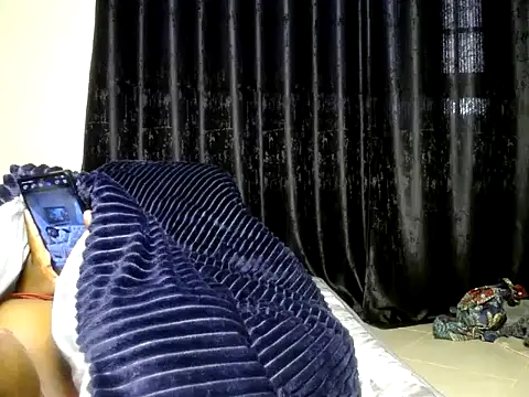 midnight_snac live cam on StripChat