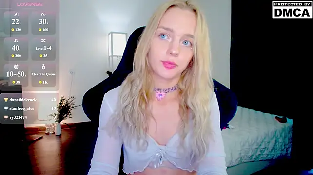 Aliceglass__ live cam on StripChat