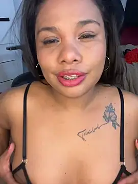 Rashell1_Queen webcam