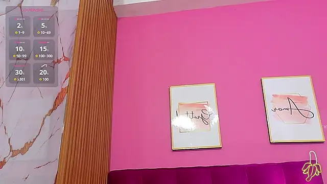 littleebonymommy live cam on StripChat