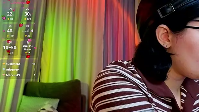 charlotte_mee webcam