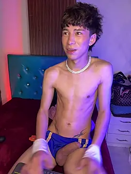 kael_prince (M twink) - ride dildo