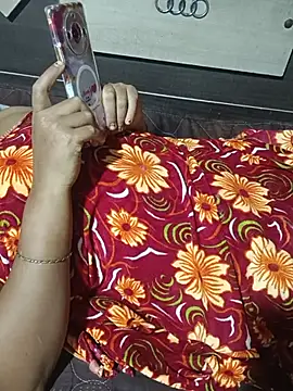 dipalialiya (F milf) - Boobs show