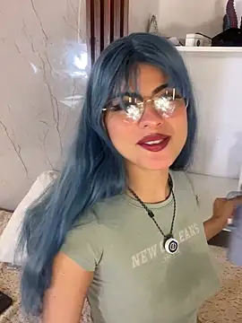 Eva_Feller69