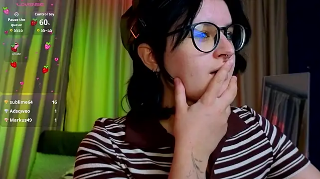 charlotte_mee webcam
