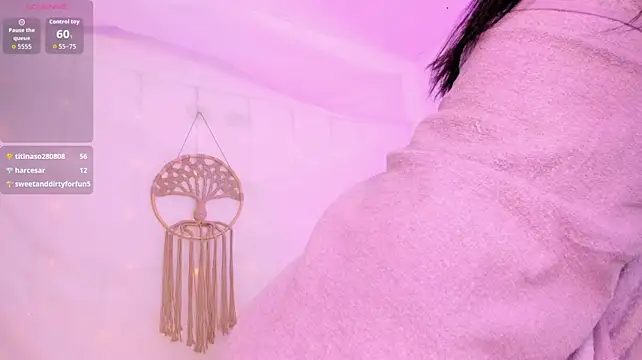 Ginni_charlotte