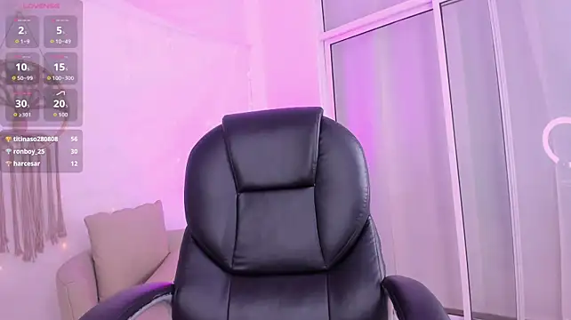 Ginni_charlotte webcam