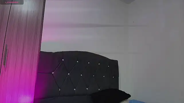 Sara__Velvet webcam