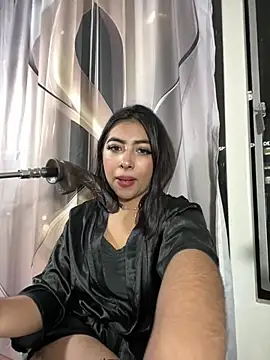 cherry_skinnyy_ webcam