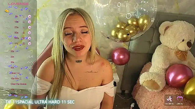 cristal_v_1 (F teen) - DOGYY STYLE WITHOUT PANTIES