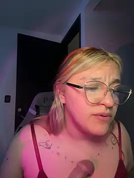 sophia_weest99 (F young) - SO REALLY HOT 🔥💦