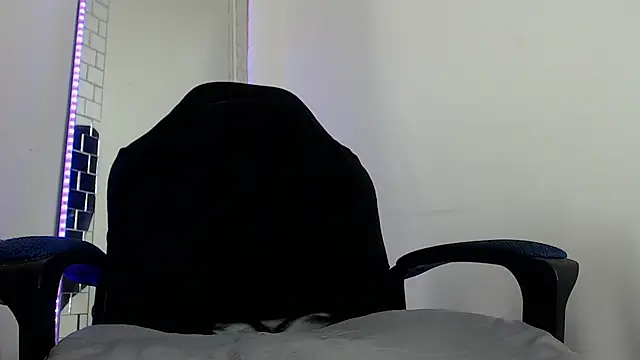 Nash_fit18 live cam on StripChat