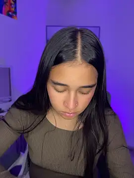 i_samanthaa (F teen) - Show boobs