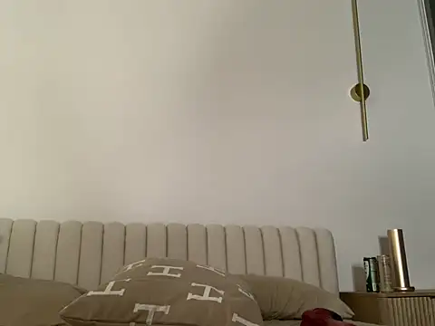 thefitfreak (F young) - show tits and flex them (dancing titties