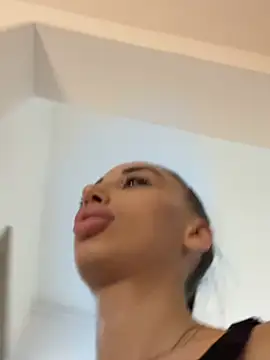 blueeyes_bb (F young) - Pussy play 💕