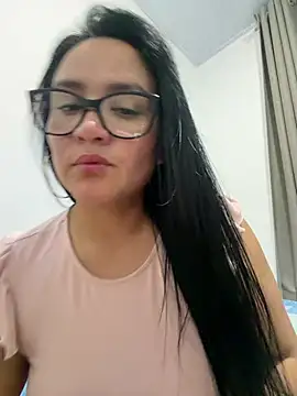 Rous69- live cam on StripChat