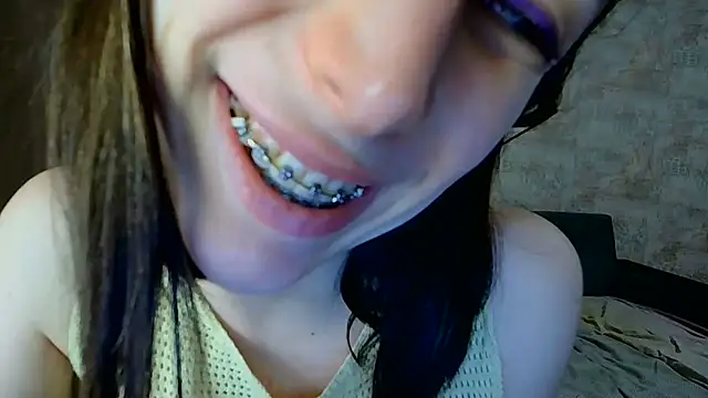 Anika_bloom live cam on StripChat