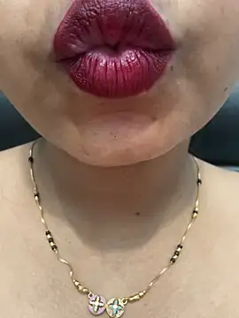 Real_Roma live cam on StripChat
