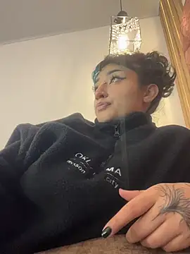 baby_akuma_ webcam