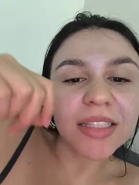 Daniela-rosee live cam on StripChat