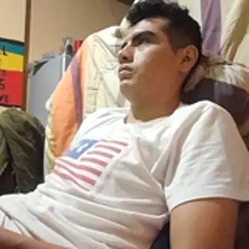 Ortiz3404 live cam on StripChat