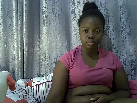 Viona_prettiest live cam on StripChat