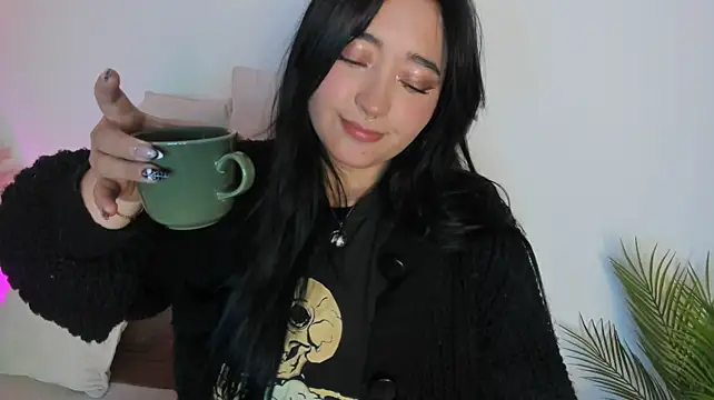 Miss_Loise live cam on StripChat