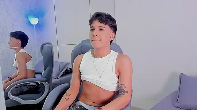 Brady_Simmons live cam on StripChat