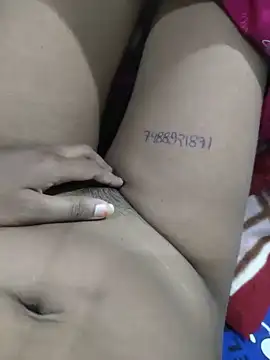 sonalikumarii live cam on StripChat