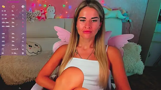 hotty_girls_here (Ask my age) - skirt off