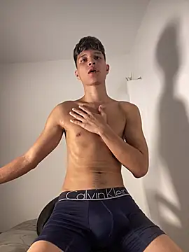 Twinkcock22