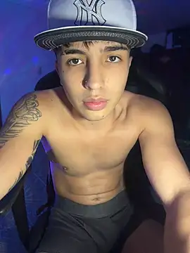 pabonsito (M twink) - Get naked 8 minutes🥵😳