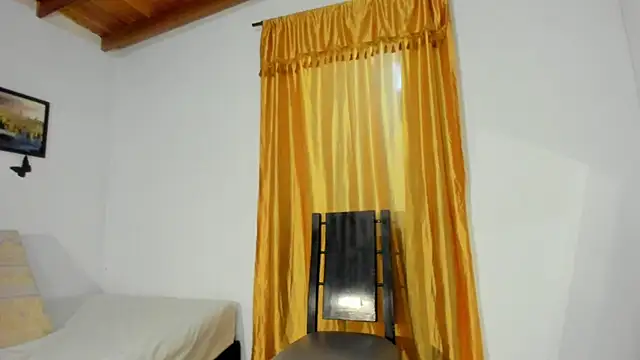 Vlad__night live cam on StripChat