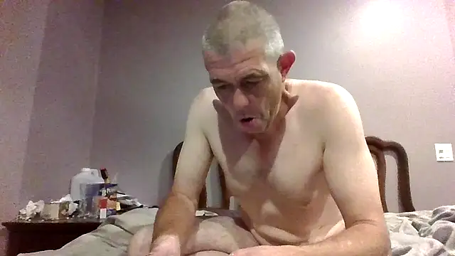 burby79 (Ask my age) - dildo fuck