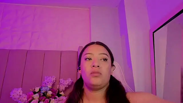 MollyBigBoobs12